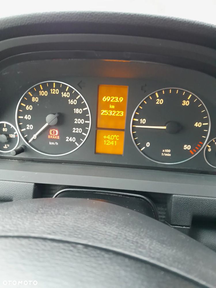 Mercedes-Benz Klasa A 180 CDI Elegance First - 7