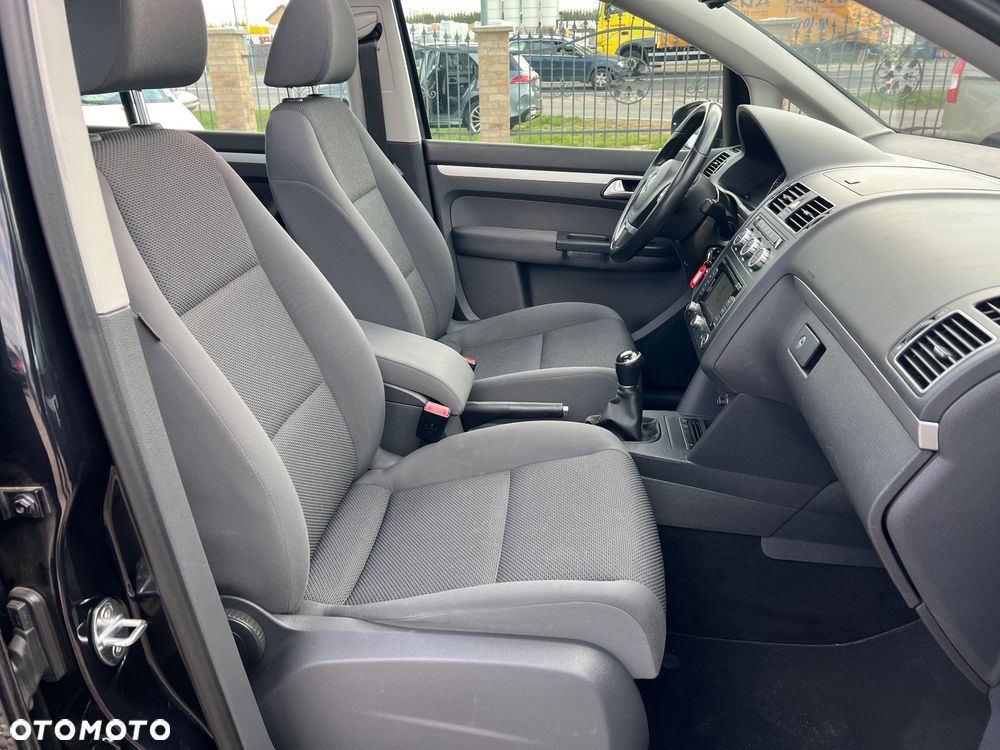 Volkswagen Touran 1.6 TDI DPF BlueMot Comfortline - 28