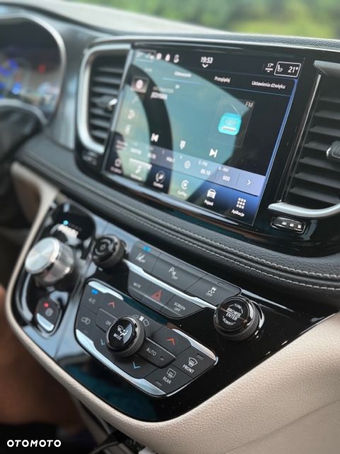 Chrysler Pacifica - 13