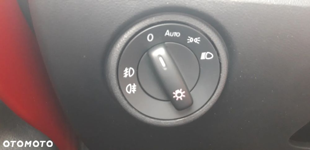 Volkswagen up! street - 19