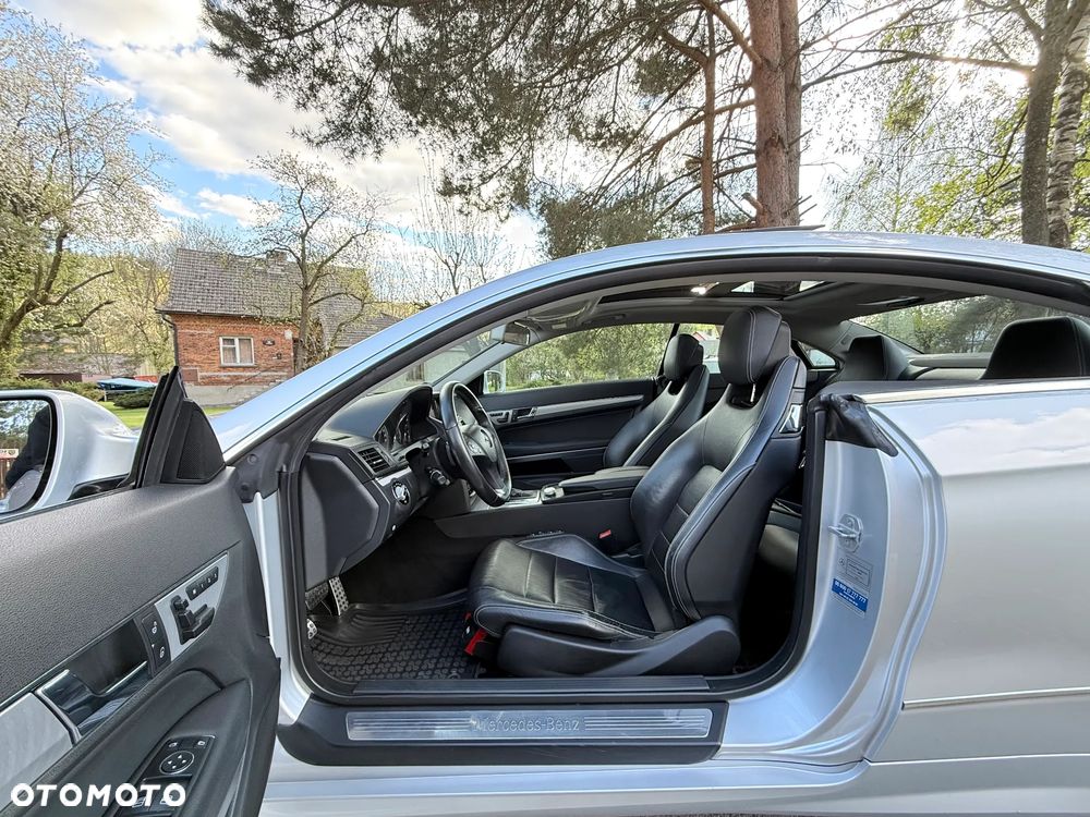 Mercedes-Benz Klasa E 350 CDI BlueEff - 16