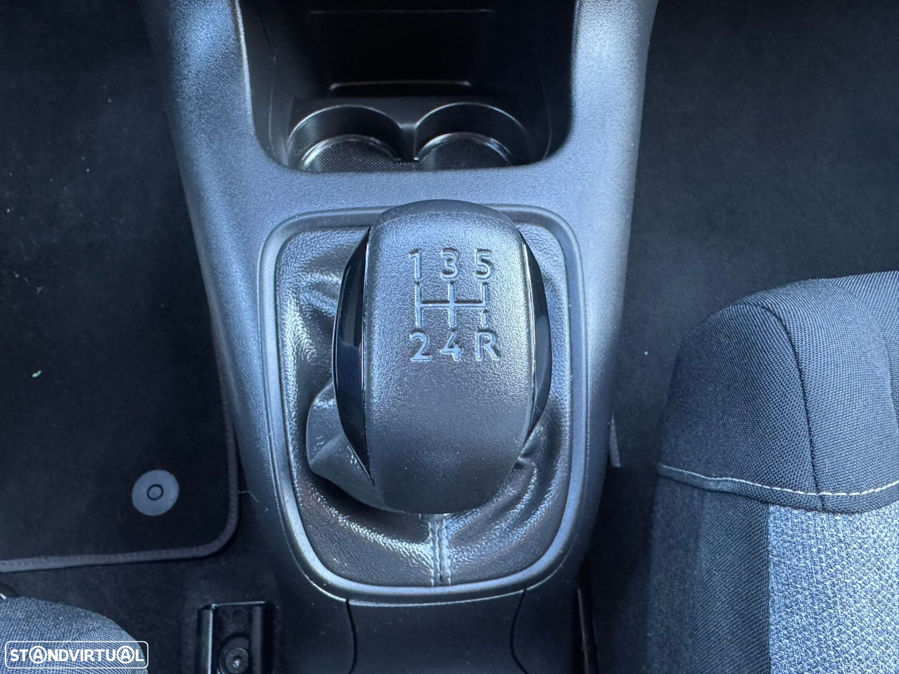 Citroën C3 1.2 PureTech C-Series - 22