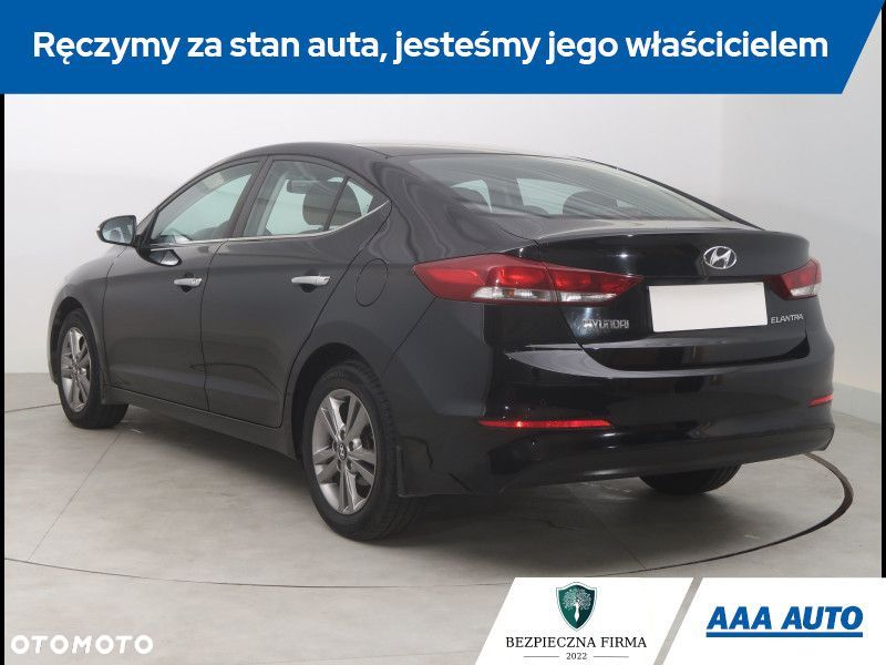 Hyundai Elantra - 5