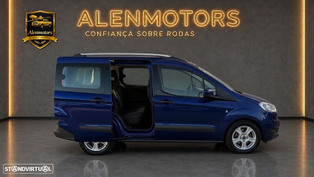 Ford Tourneo Courier 1.5 TDCi Titanium - 4