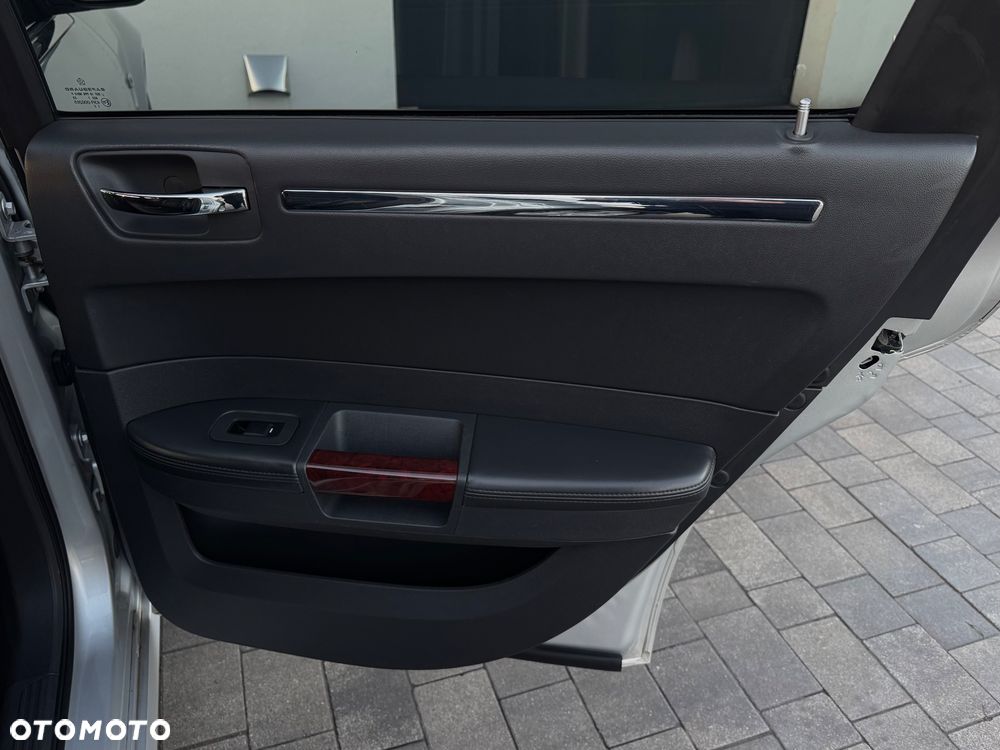 Chrysler 300C 3.0 CRD DPF Automatik - 33