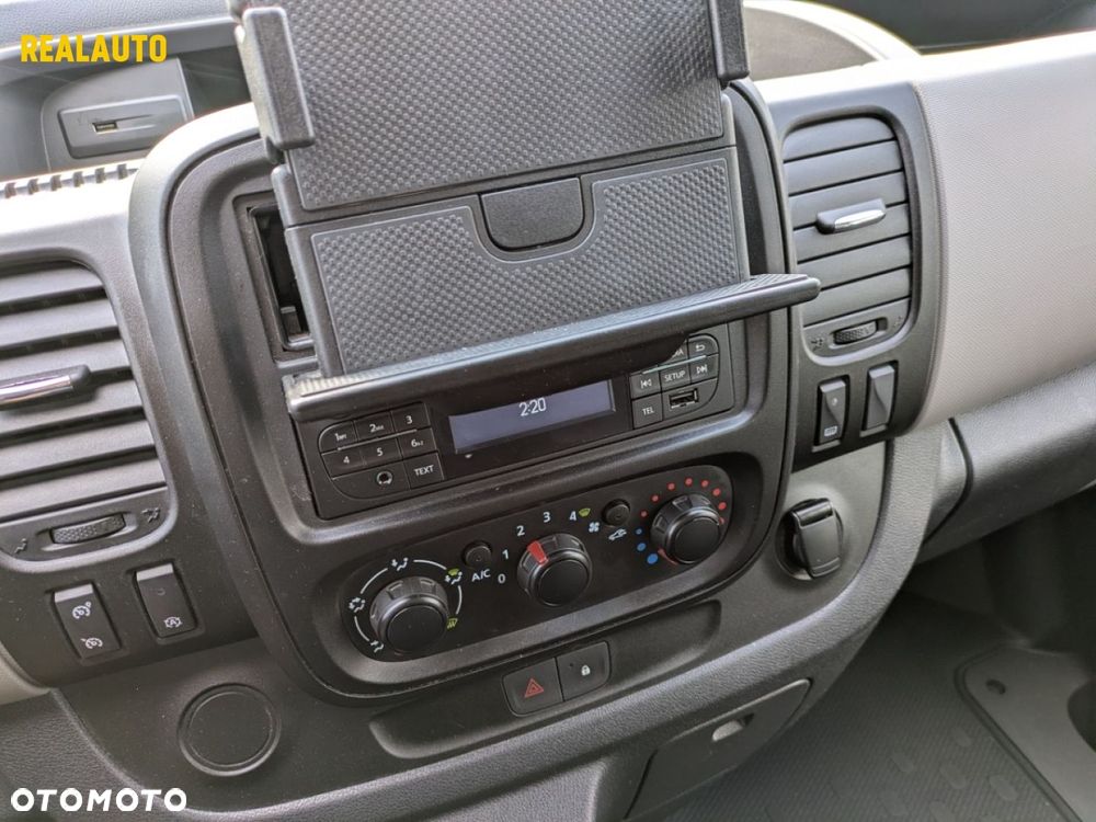 Renault Trafic - 19