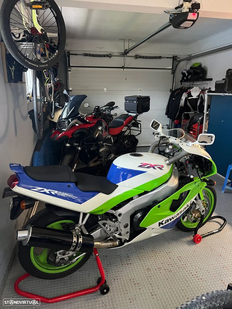 Kawasaki ZXR - 3