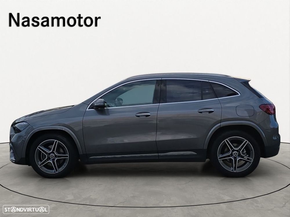 Mercedes-Benz GLA 200 - 4