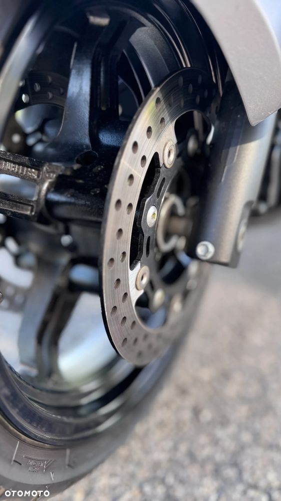 Suzuki Burgman - 30