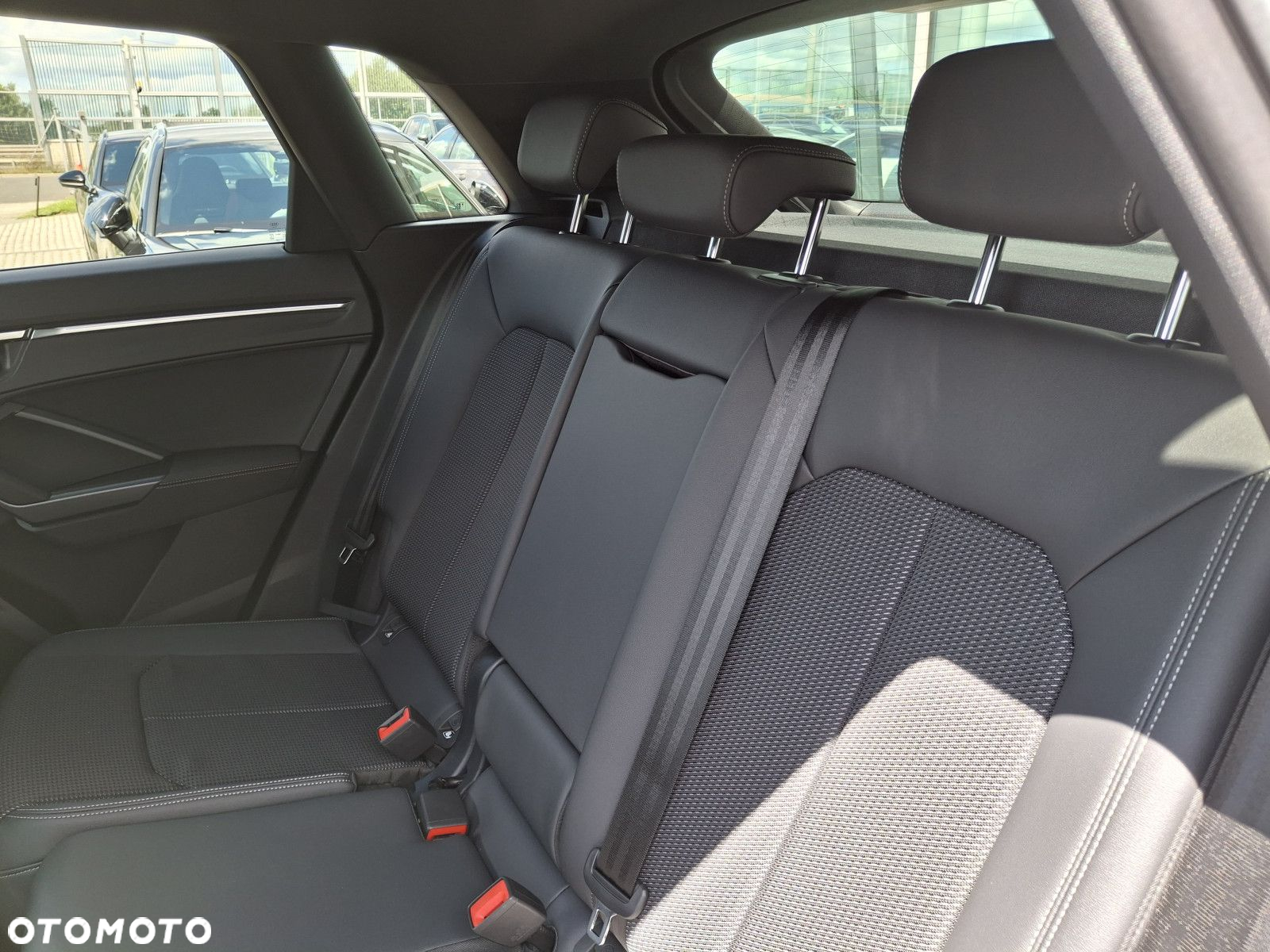 Audi Q3 - 18
