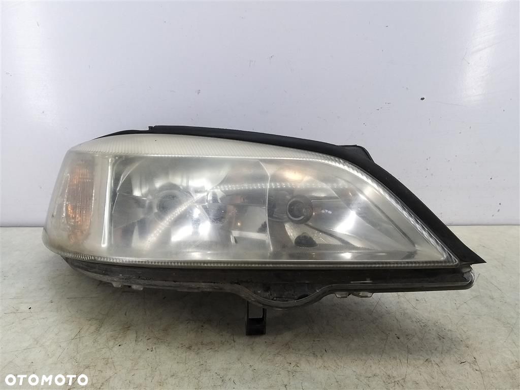 Reflektor lampa przód prawa OPEL ASTRA II G 1998–2009R HELLA 90520878 - 1