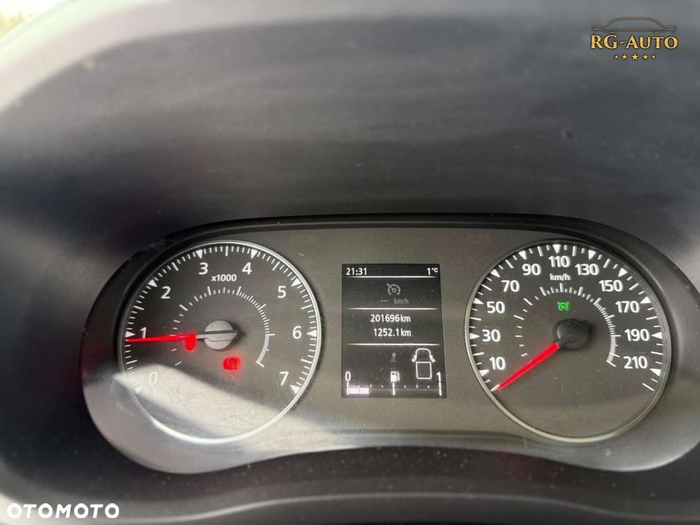 Nissan NV400 - 31