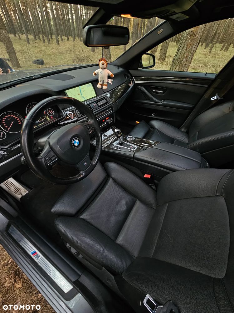BMW Seria 5 528i xDrive - 16