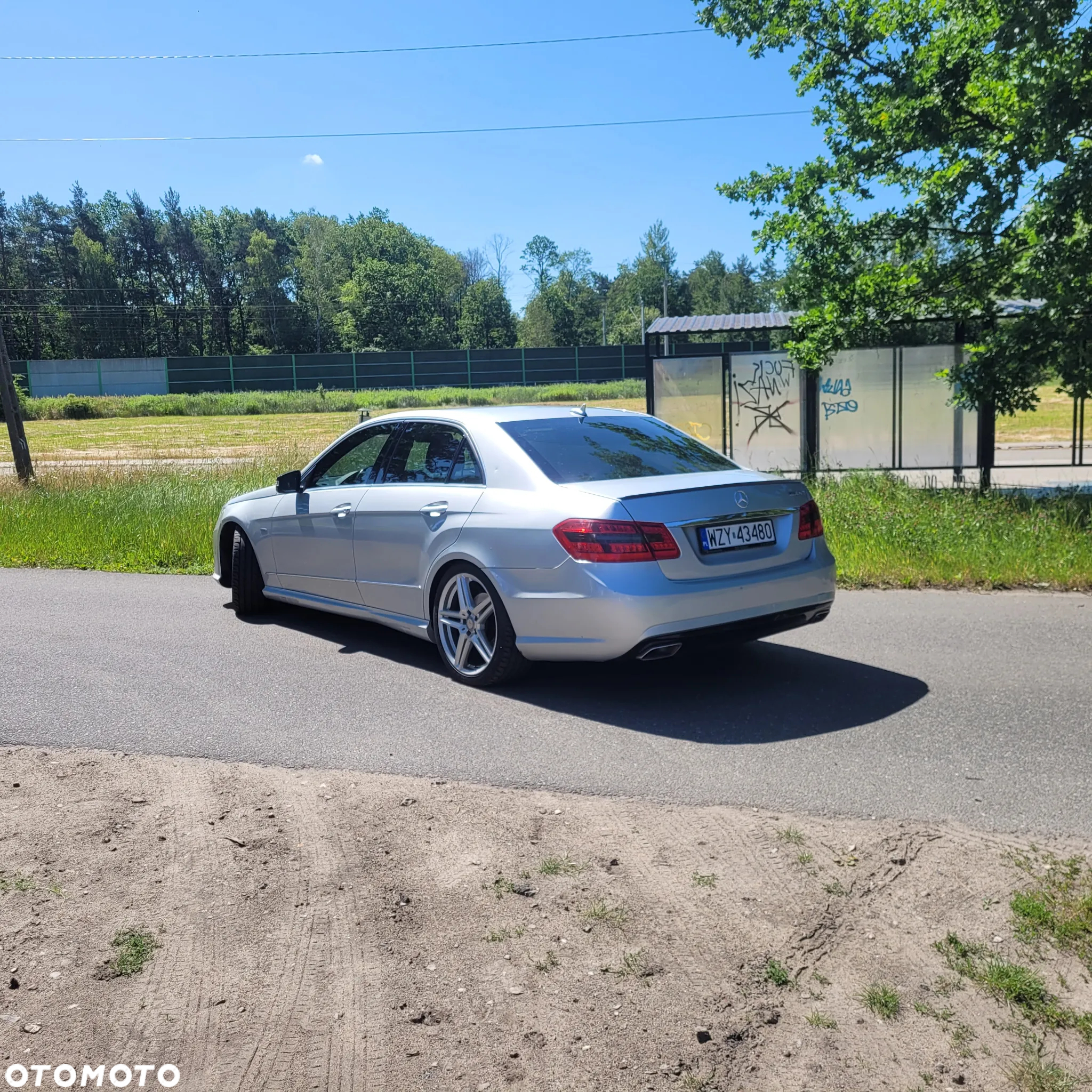 Mercedes-Benz Klasa E 350 CDI DPF BlueEFFICIENCY 7G-TRONIC Elegance - 6