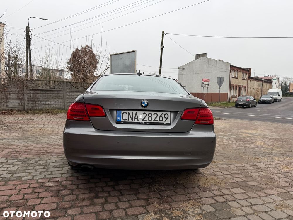 BMW Seria 3 320d - 6