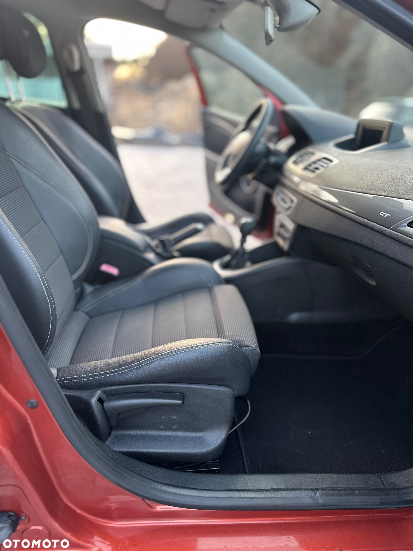 Renault Megane TCe 180 GT - 11