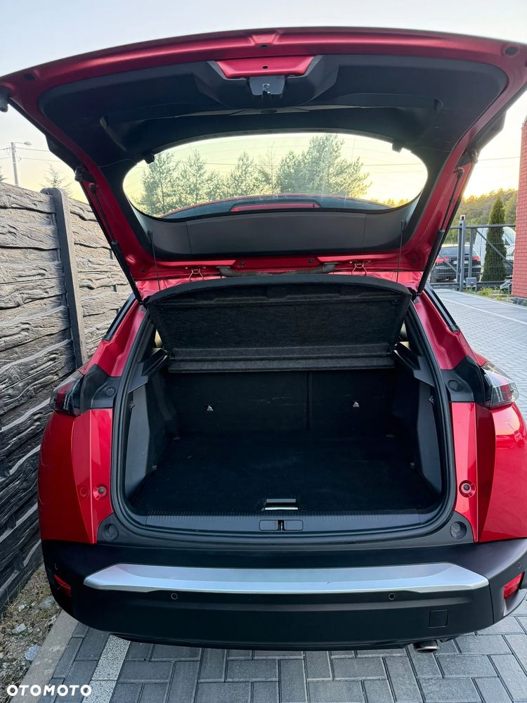 Peugeot 2008 BlueHDi 130 EAT8 Allure Pack - 19