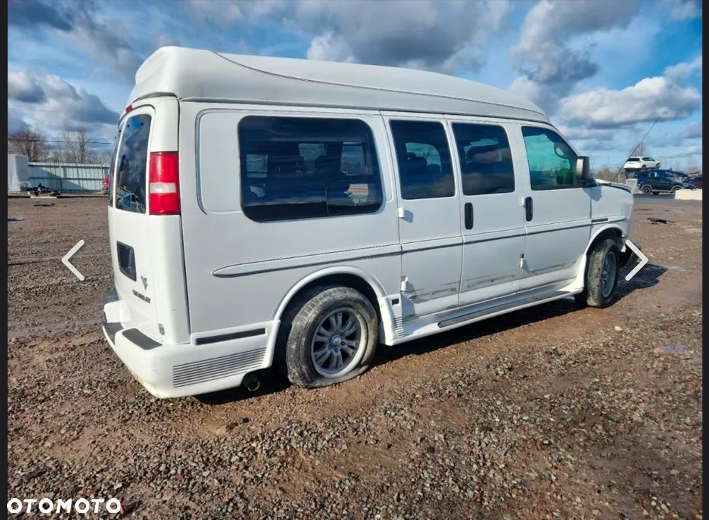 Chevrolet Express - 1