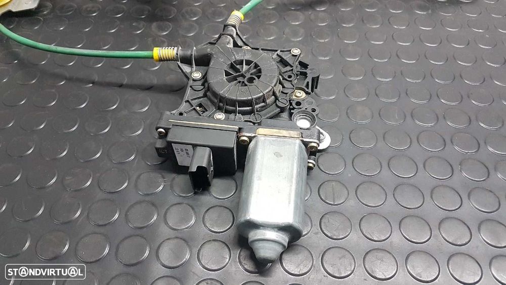 ELEVADOR FRENTE DIREITO FIAT ULYSSE (179) 2.2 JTD DYNAMIC - 3