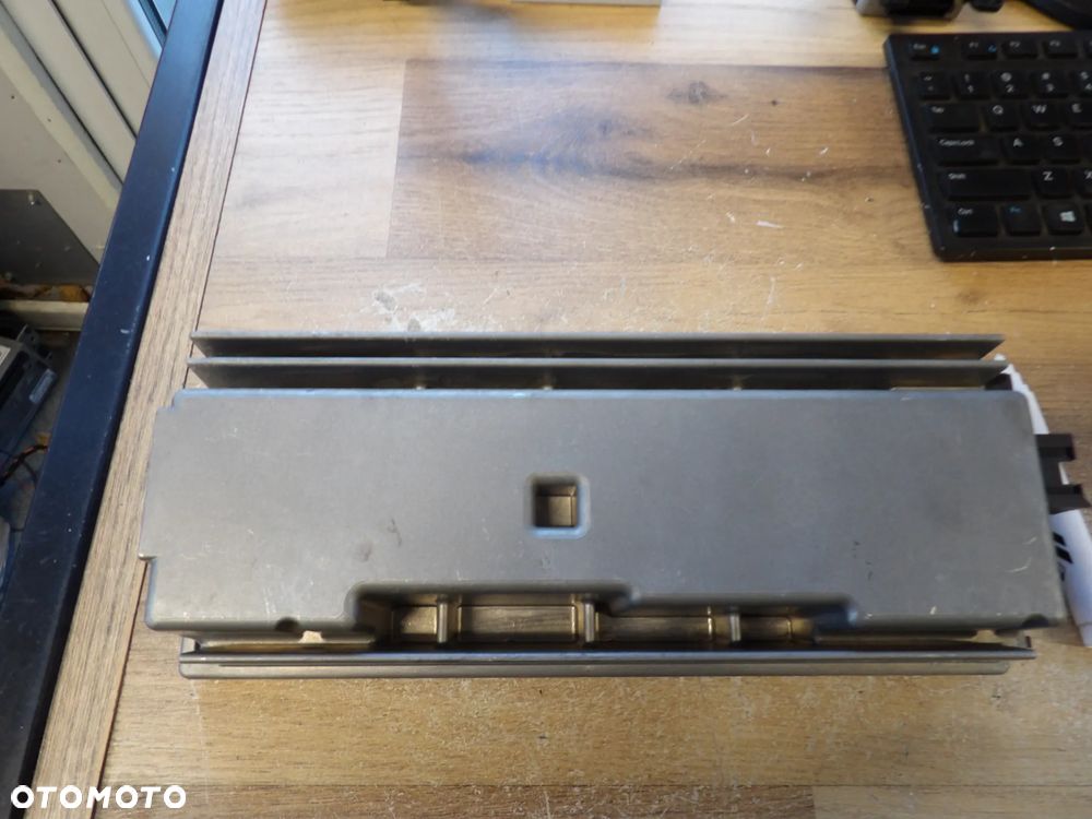 BMW - F02 - WZMACNIACZ AUDIO - 9248552 - 1