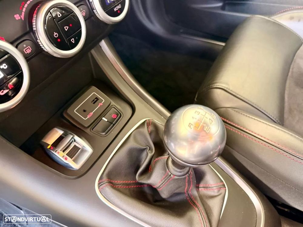 Alfa Romeo Giulietta 2.0 JTDM Sport - 17