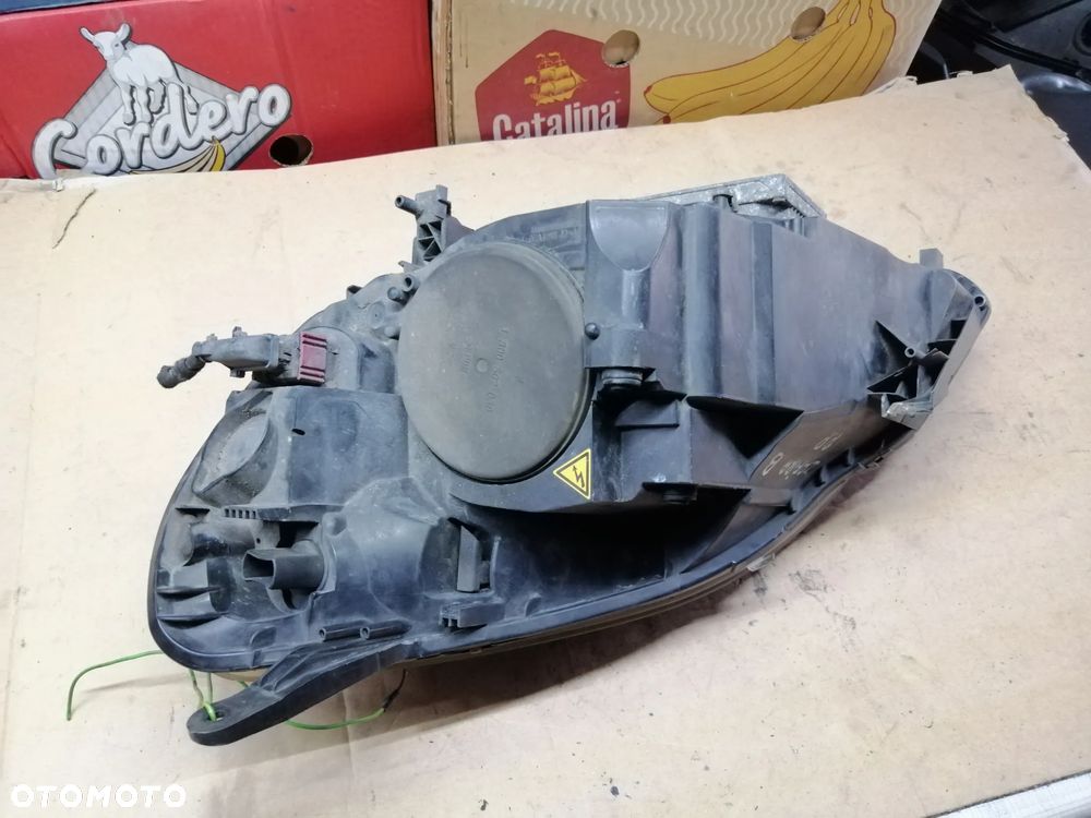 Opel Zafira B komplet lamp przednich Xenon 13252471RH 13252470LH EU - 15