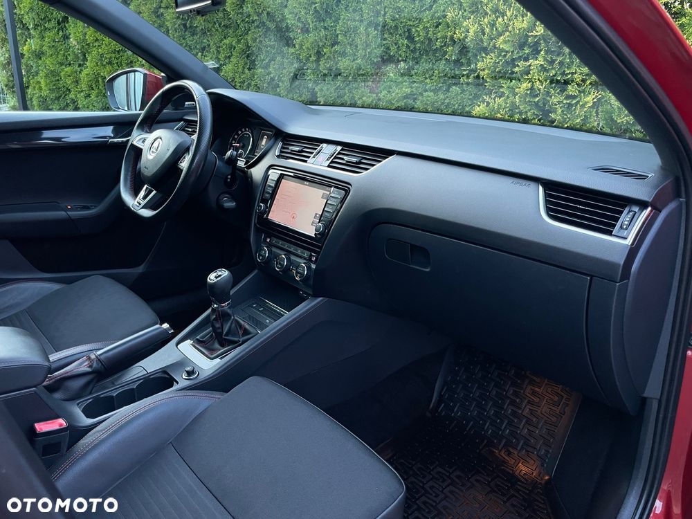 Skoda Octavia 2.0 TDI RS - 21