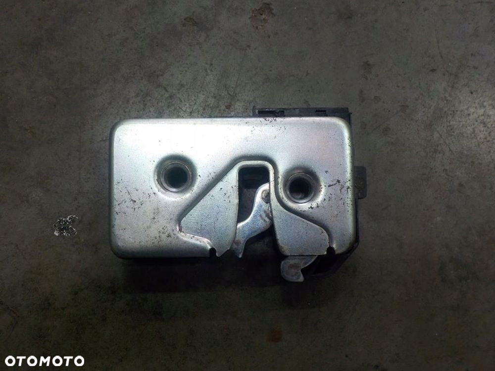 VW T4 CARAVELLE ZAMEK KLAPY TYŁ TYLNEJ - 1