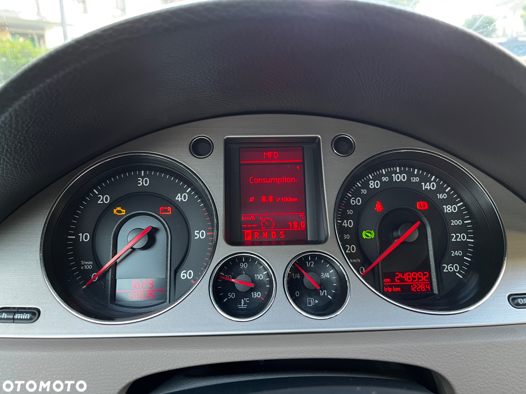 Volkswagen Passat 2.0 TDI DPF Sportline DSG - 13