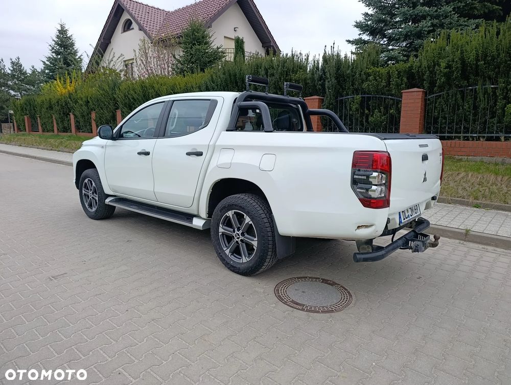 Mitsubishi L200 Pick Up 4x4 S&S Autm Double Cab Plus - 17