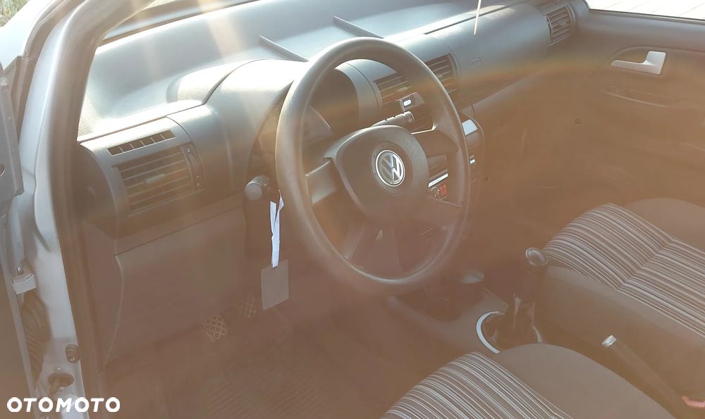 Volkswagen Fox - 12