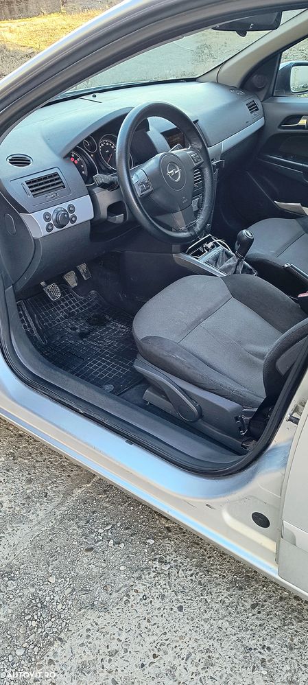 Opel Astra - 25