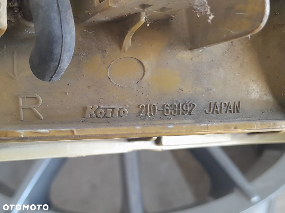 Lampa kierunkowskazu prawy przód Nissan Bluebird ZX Turbo KOITO 21063192 - 7