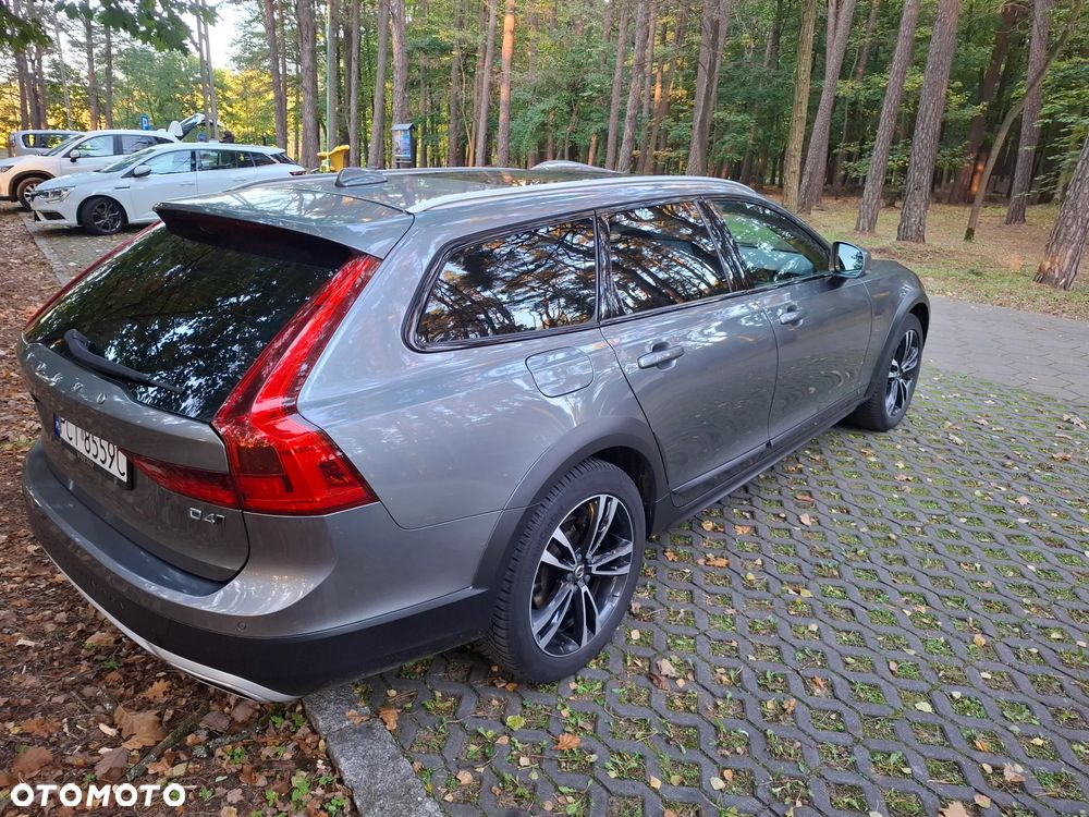 Volvo V90 Cross Country - 5