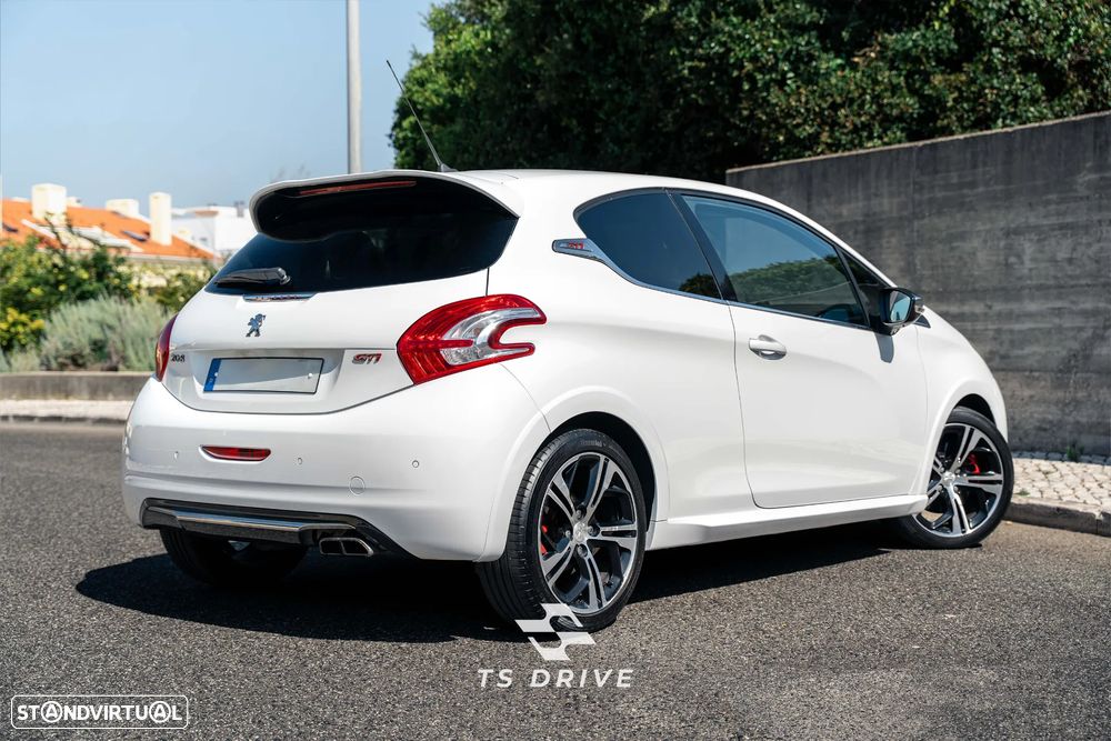 Peugeot 208 GTI 200 THP - 2