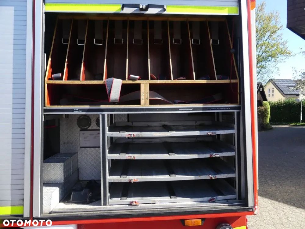 Mercedes-Benz 814F Wóz strażacki - 19