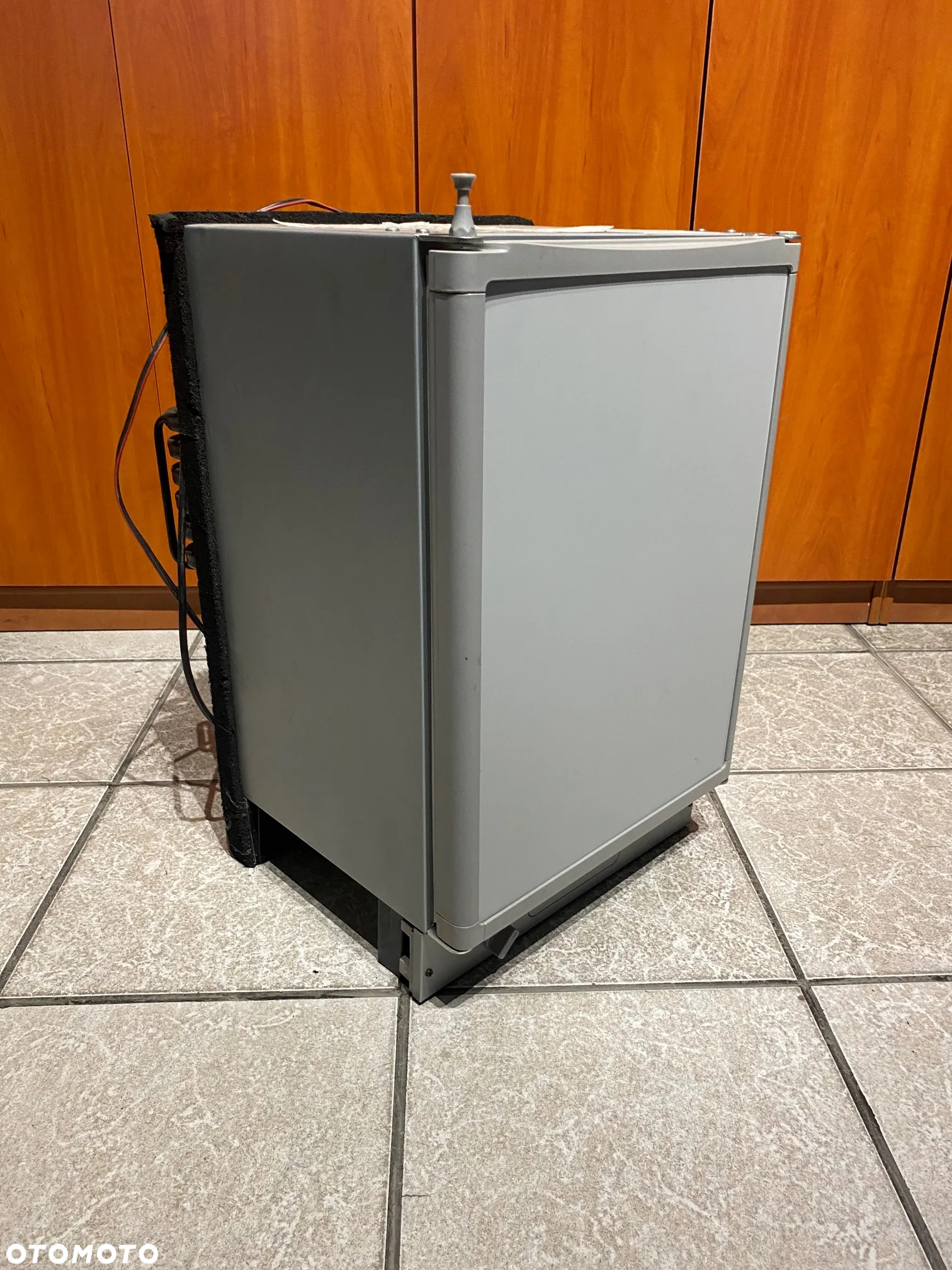 Lodówka-absorpcyjna-12v230v-gaz Dometic - 10