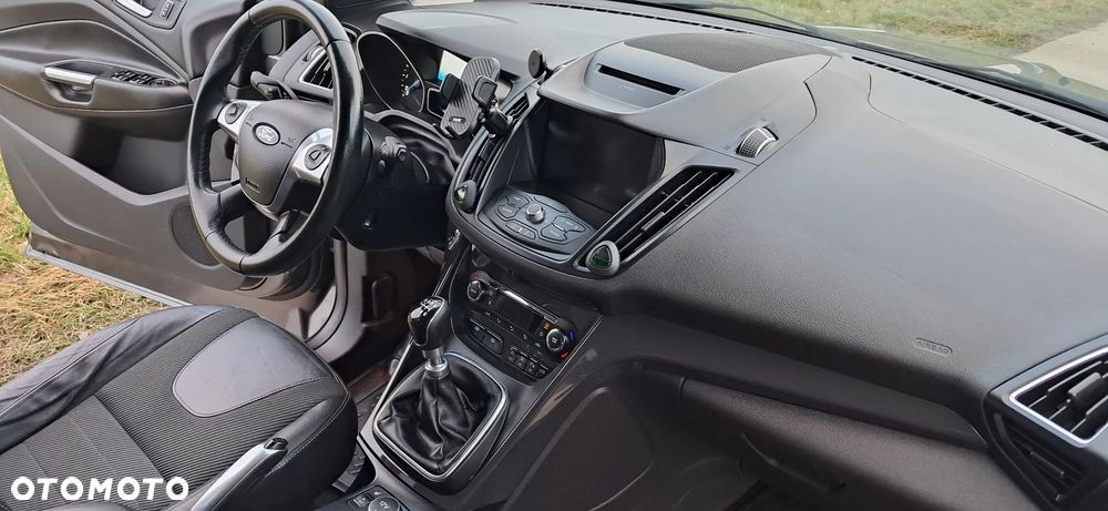 Ford Kuga 2.0 TDCi AWD Titanium - 15