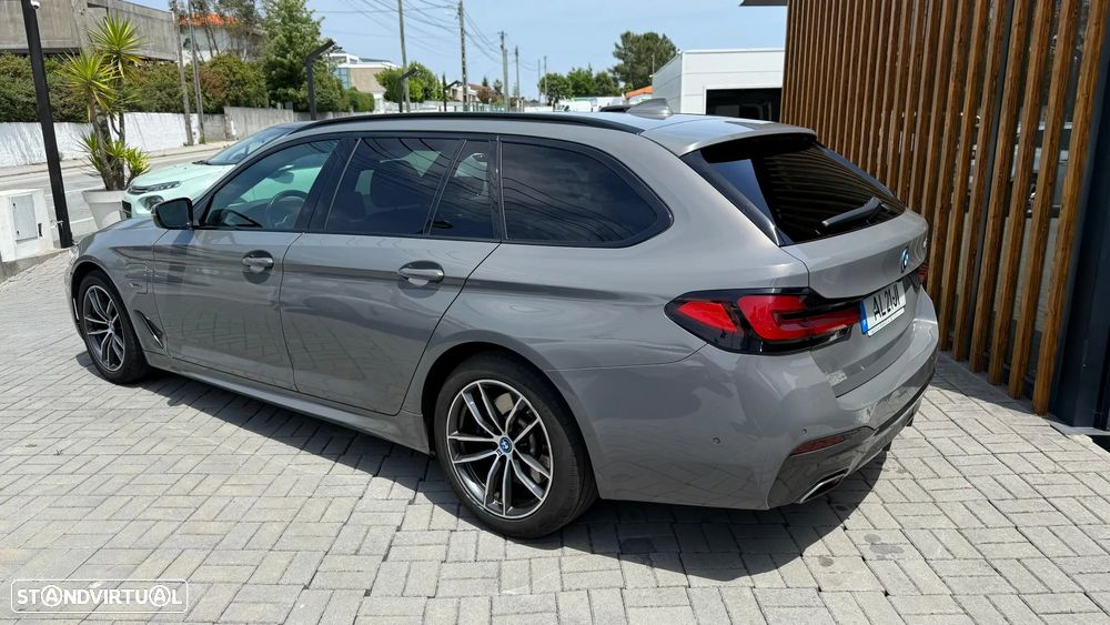 BMW 530 e Pack Desportivo M - 28