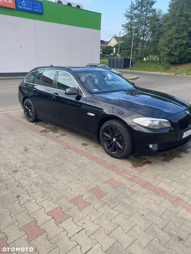 BMW Seria 5 520d Touring - 1