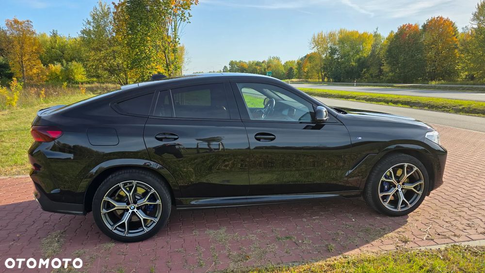 BMW X6 xDrive40d mHEV - 9