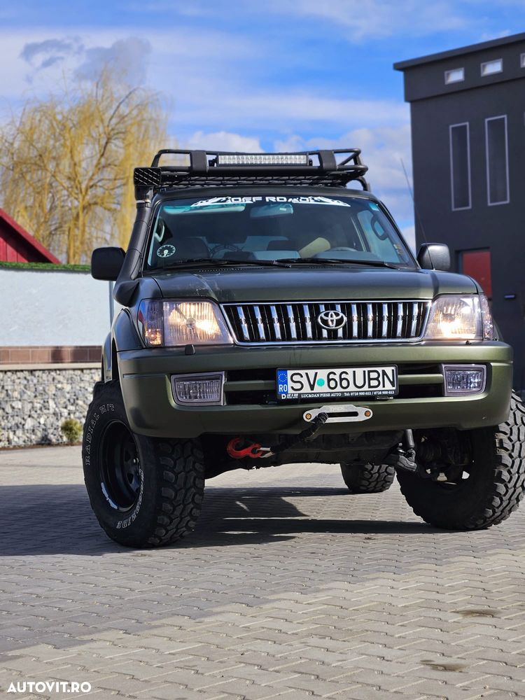 Toyota Land Cruiser - 1