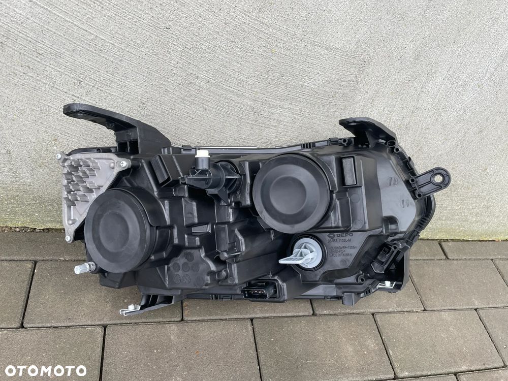 LAMPA PRZEDNIA LEWA DACIA DUSTER II  2017-2024 - NOWA - 2