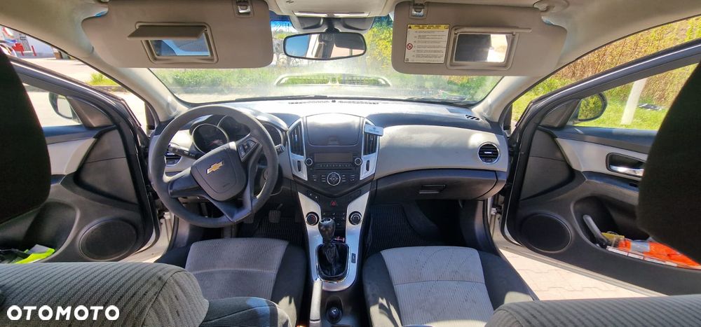 Chevrolet Cruze - 8