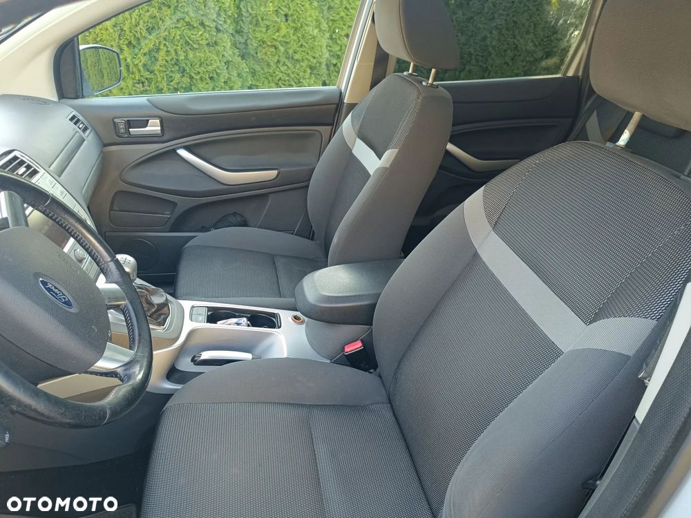 Ford Kuga 2.0 TDCi 4x4 Champions Edition - 10