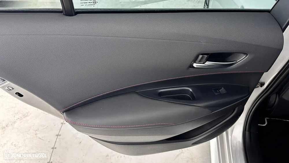 Toyota Corolla Touring Sports 1.8 Hybrid Exclusive - 43