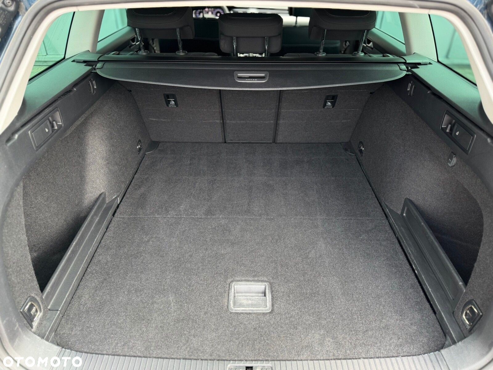 Volkswagen Passat 2.0 TSI Business DSG - 34