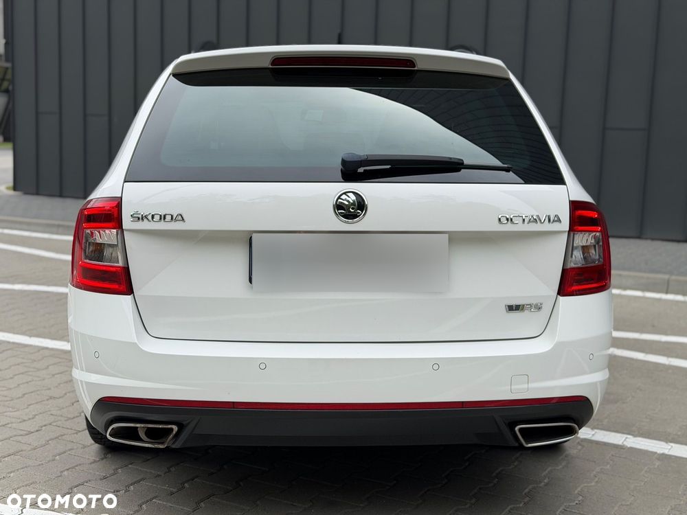 Skoda Octavia 2.0 TDI DSG RS - 12