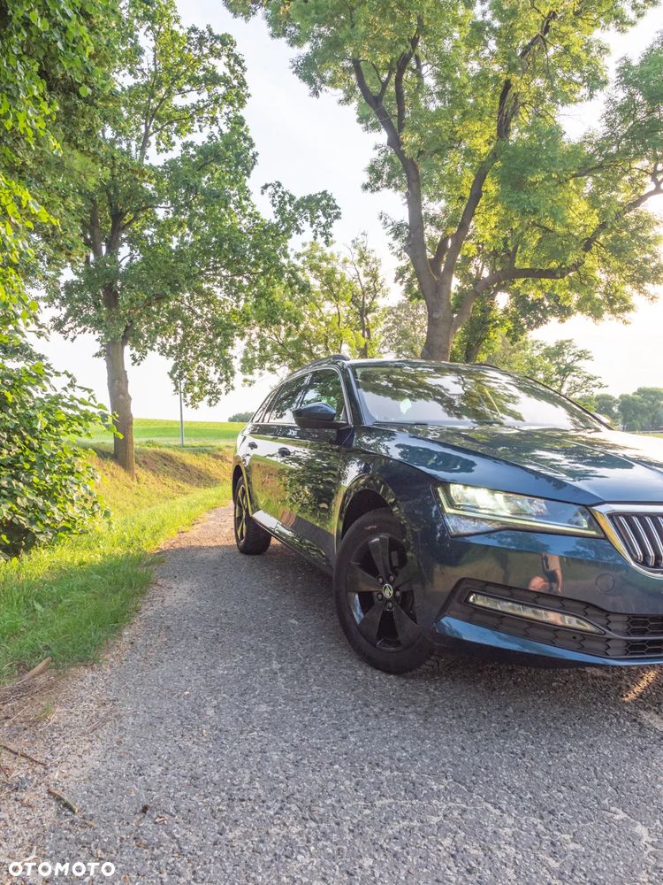 Skoda Superb 2.0 TDI SCR 4x4 Ambition DSG - 11