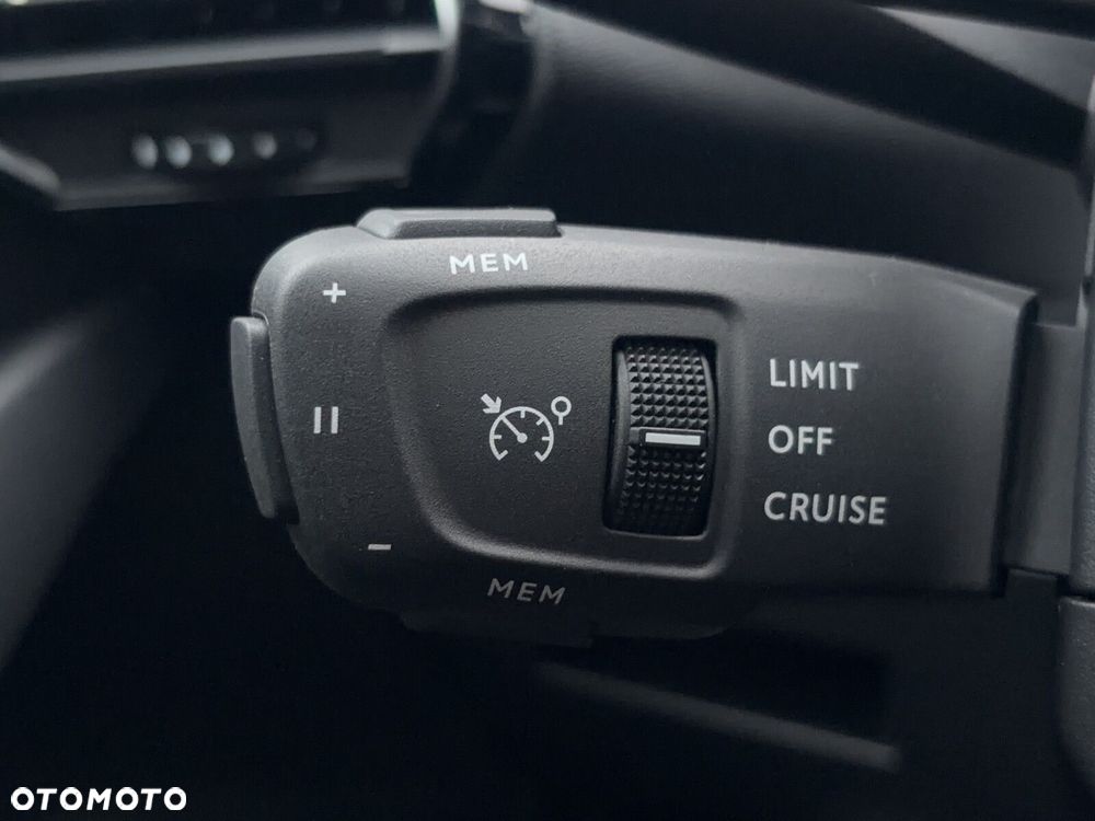 DS Automobiles DS 7 Crossback - 16